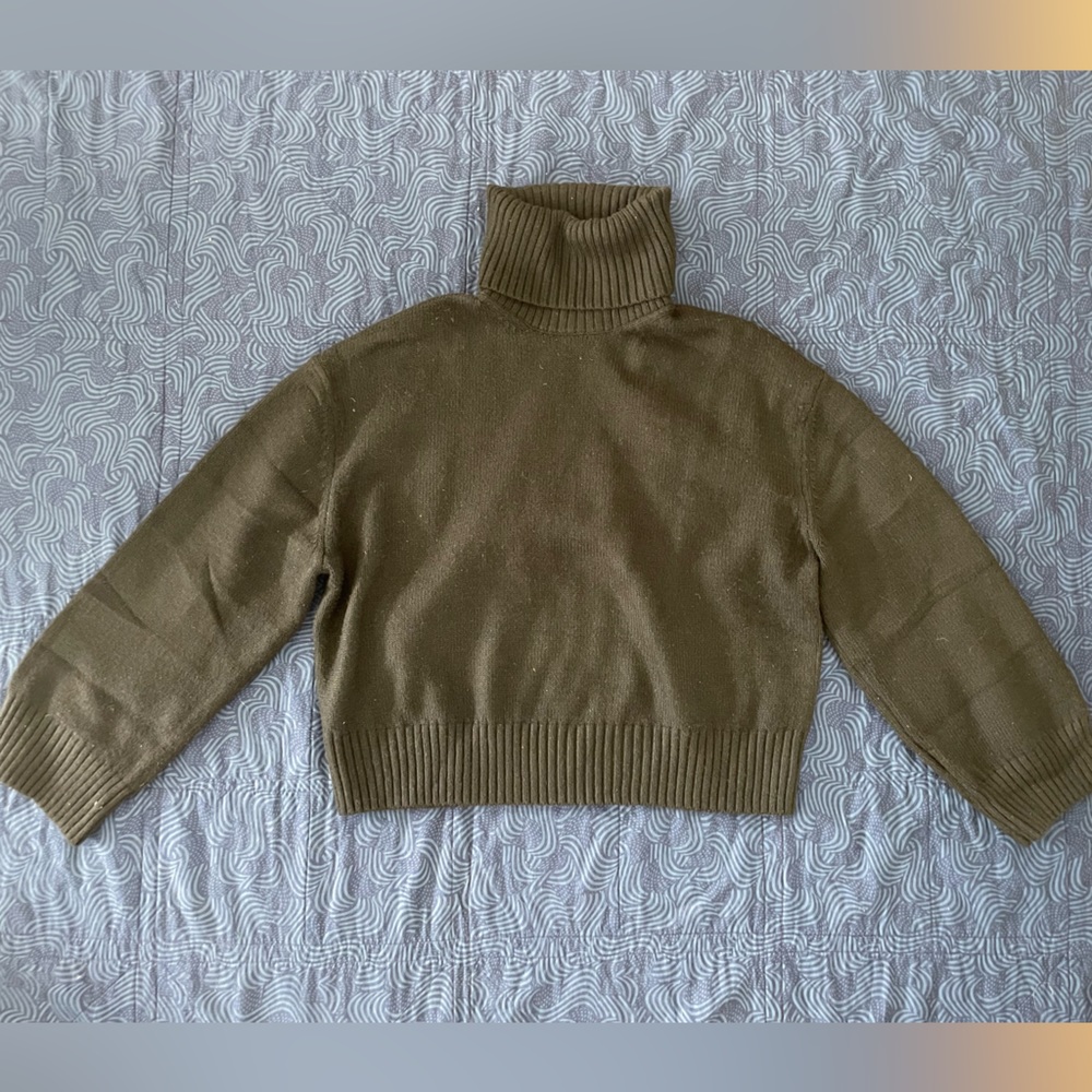 Used H&M turtleneck XS